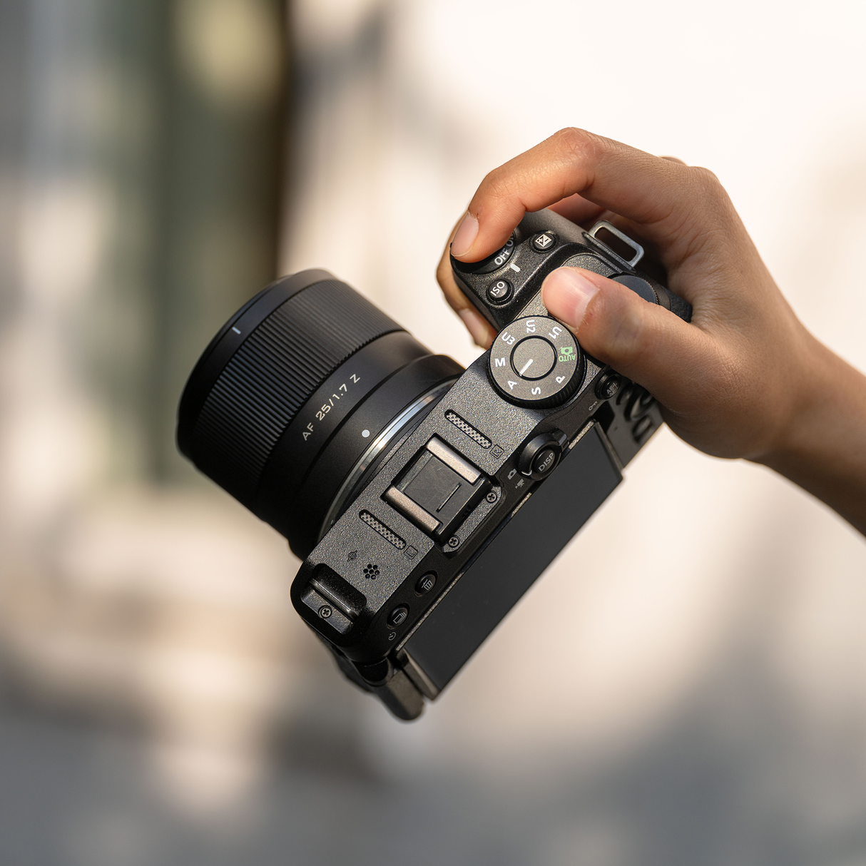 Lens i af 25 mm i f/1.7 dx i nikon z-mount